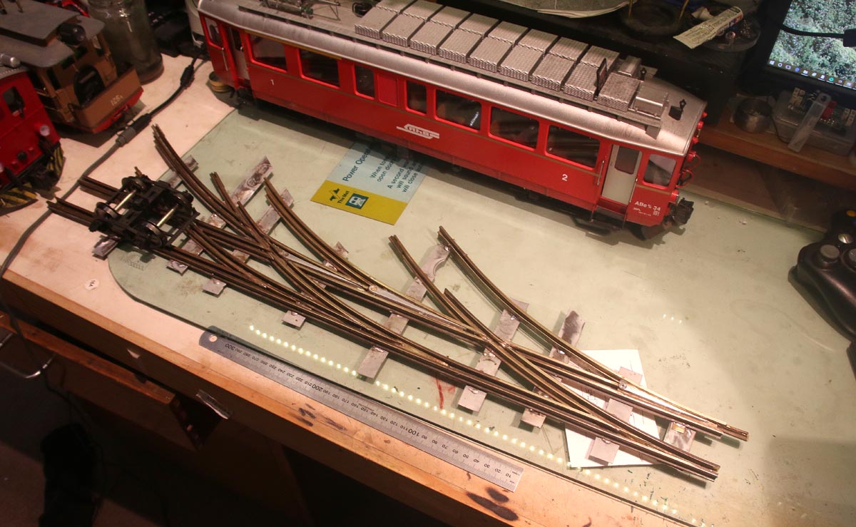 MAKE IT LOOK REAL 40 POUNDS OF G SCALE TRACK BALLAST>WORKS ON ALL g scale 