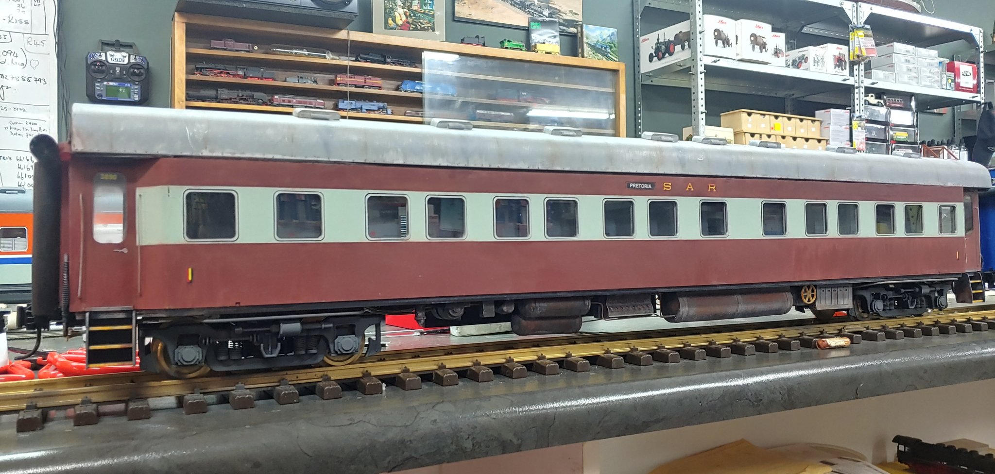 3 THREE G SCALE 45mm GAUGE RAILWAY TRAIN COACH BODY CONVERT HOUSE STORE STABLE 